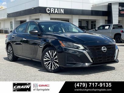 Used 2025 Nissan Altima 2.5 SV