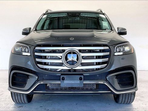 New 2026 Mercedes-Benz GLS 450 4MATIC image 3