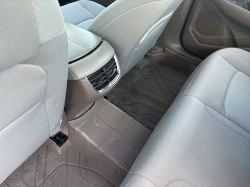 Used 2023 Chevrolet Malibu LT w/ LPO, Floor Liner Package FWD image 32