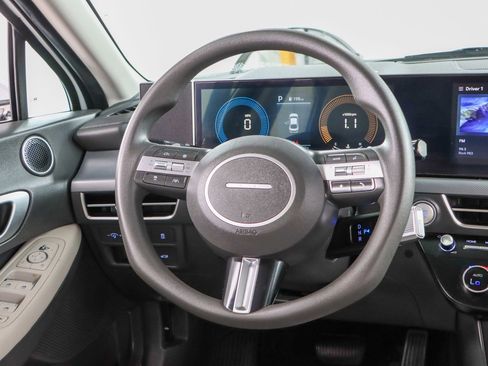Used 2025 Hyundai Sonata SEL FWD image 12