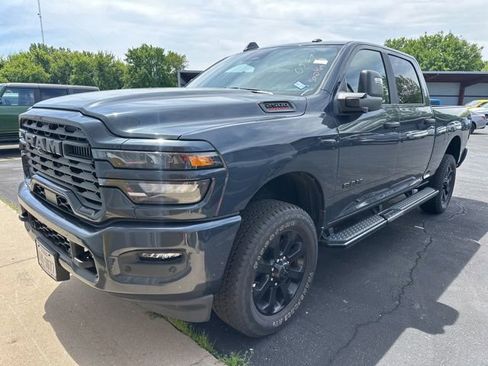 Used 2025 RAM 2500 Big Horn AWD/4WD image 16