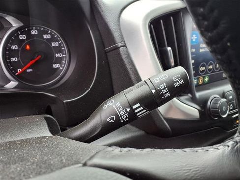 Used 2022 GMC Terrain SLT image 21