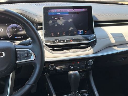 Used 2022 Jeep Compass Limited w/ Elite Group image 14