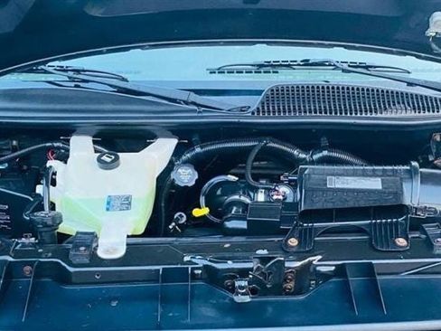 Used 2010 Chevrolet Express 1500 image 35