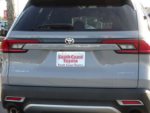 New 2026 Toyota Grand Highlander Limited image 7