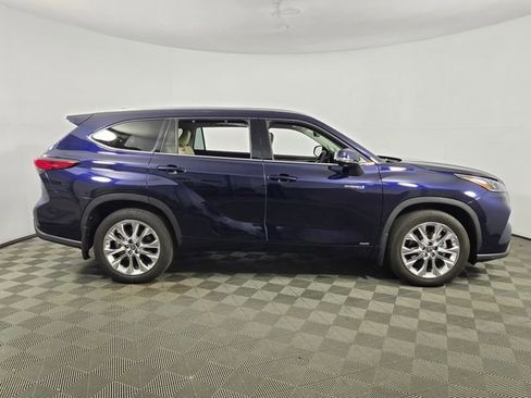 Used 2021 Toyota Highlander Limited image 13