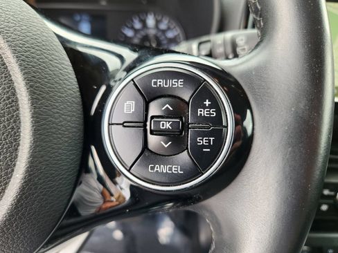 Used 2020 Kia Soul EX FWD image 21