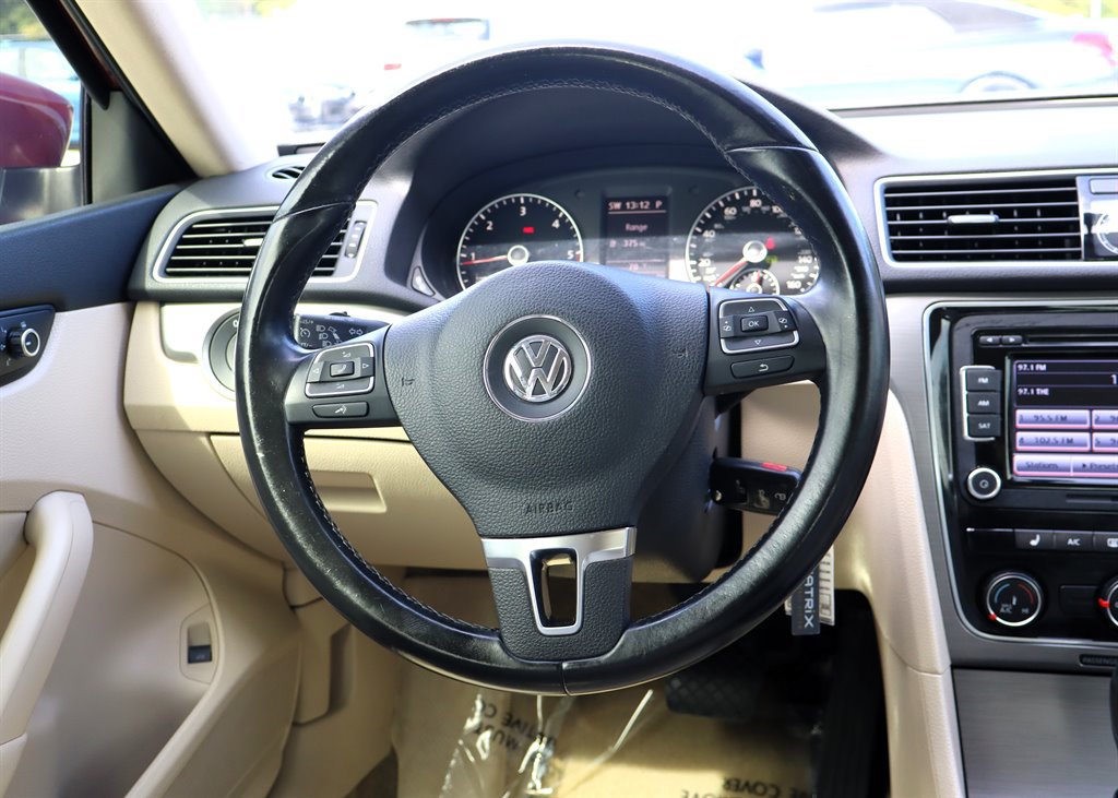 Used 2015 Volkswagen Passat TDI SE FWD image 14