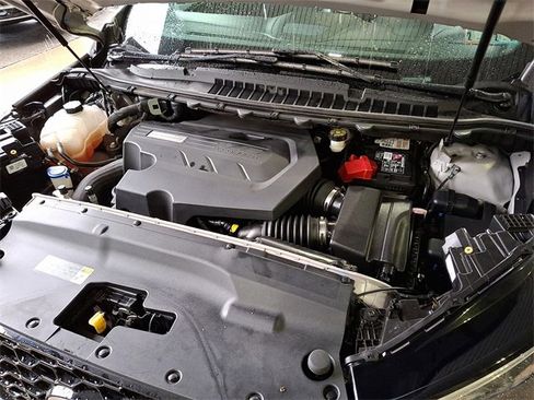 Used 2019 Ford Edge ST w/ Cold Weather Package image 26