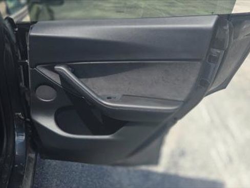 Used 2021 Tesla Model Y Long Range AWD/4WD image 19