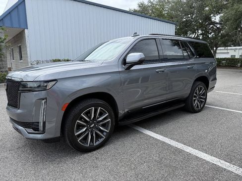 Used 2021 Cadillac Escalade Sport AWD/4WD image 2