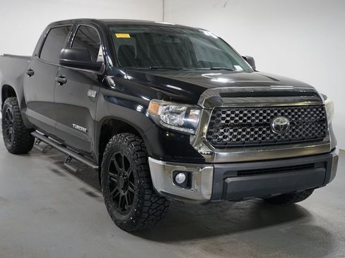 Used 2020 Toyota Tundra SR5 w/ SR5 Upgrade Package RWD image 3