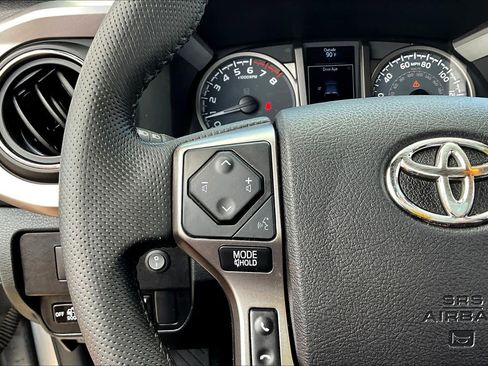 Used 2021 Toyota Tacoma Limited image 24