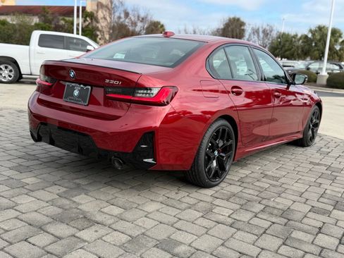Used 2026 BMW 330i Sedan w/ M Sport Package RWD image 8