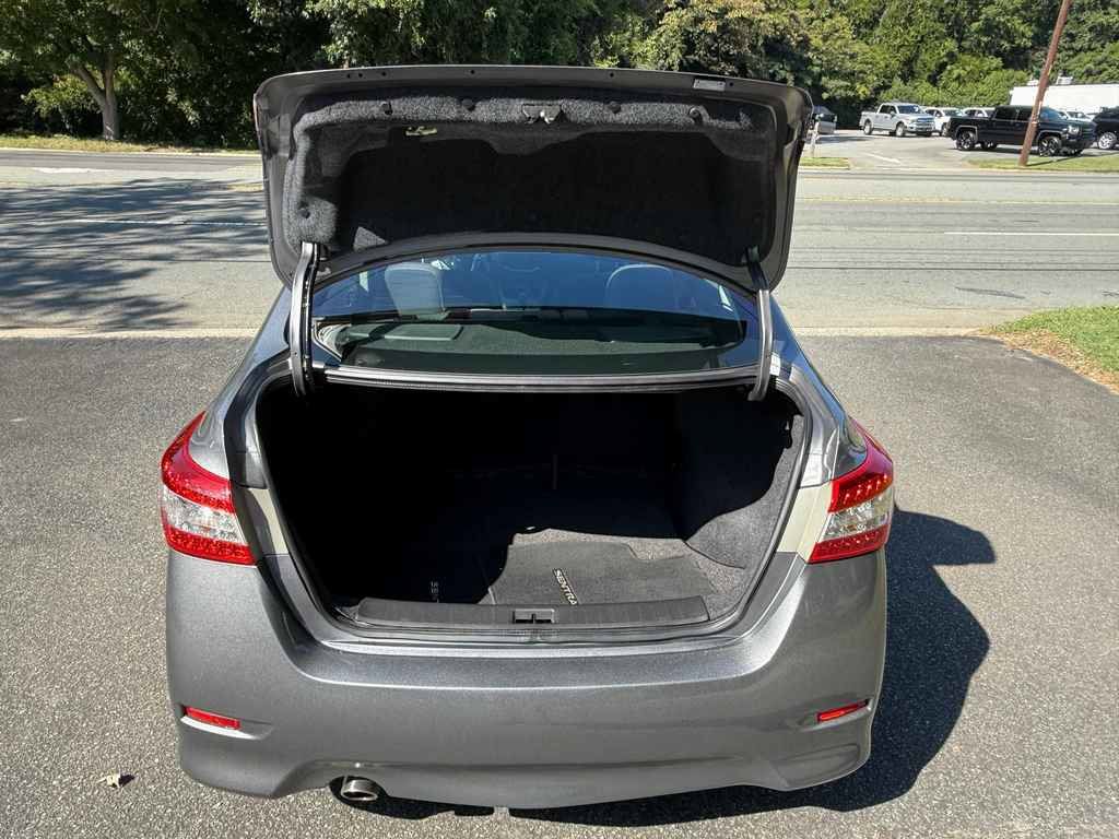 Used 2015 Nissan Sentra SR FWD image 13