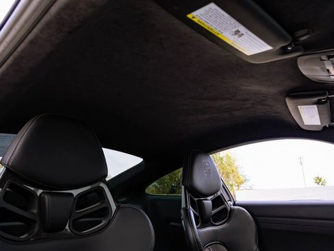 Used 2018 Porsche 911 GT3 image 32