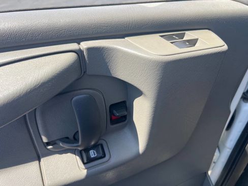 Used 2014 Chevrolet Express 3500 LT w/ LT Preferred Equipment Group image 13