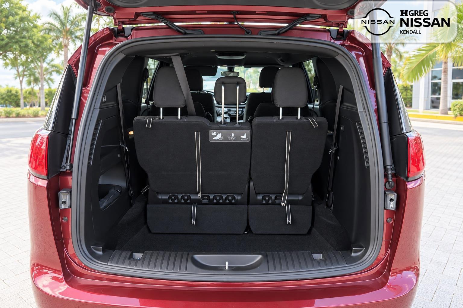 Used 2019 Chrysler Pacifica Touring Plus w/ S Appearance Package FWD image 16