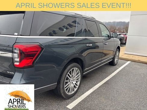 Used 2022 Ford Expedition Max Limited image 4