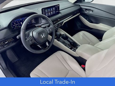 Used 2025 Honda Accord EX-L image 12