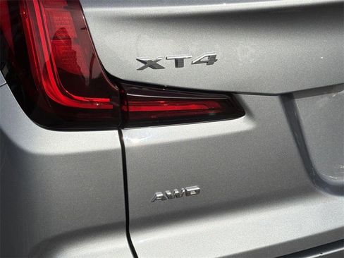 Certified 2023 Cadillac XT4 Premium Luxury image 28