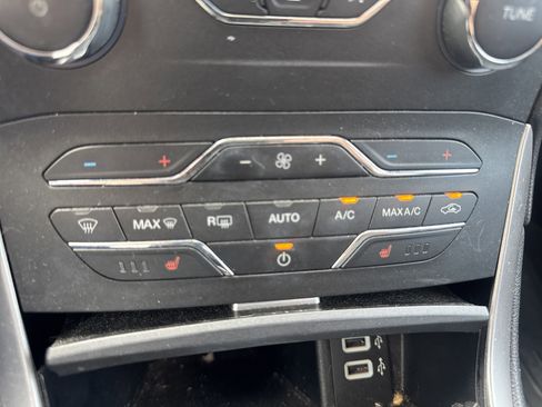 Used 2016 Ford Edge SEL w/ Equipment Group 201A image 10