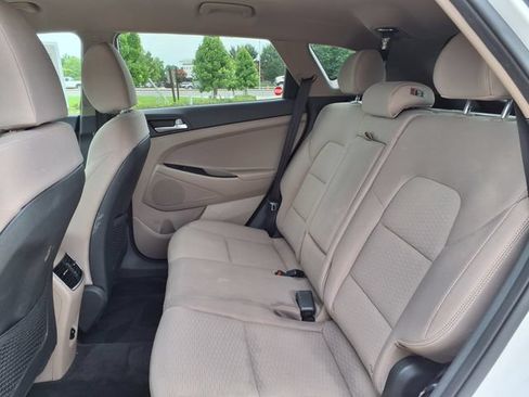 Used 2019 Hyundai Tucson SEL FWD image 18