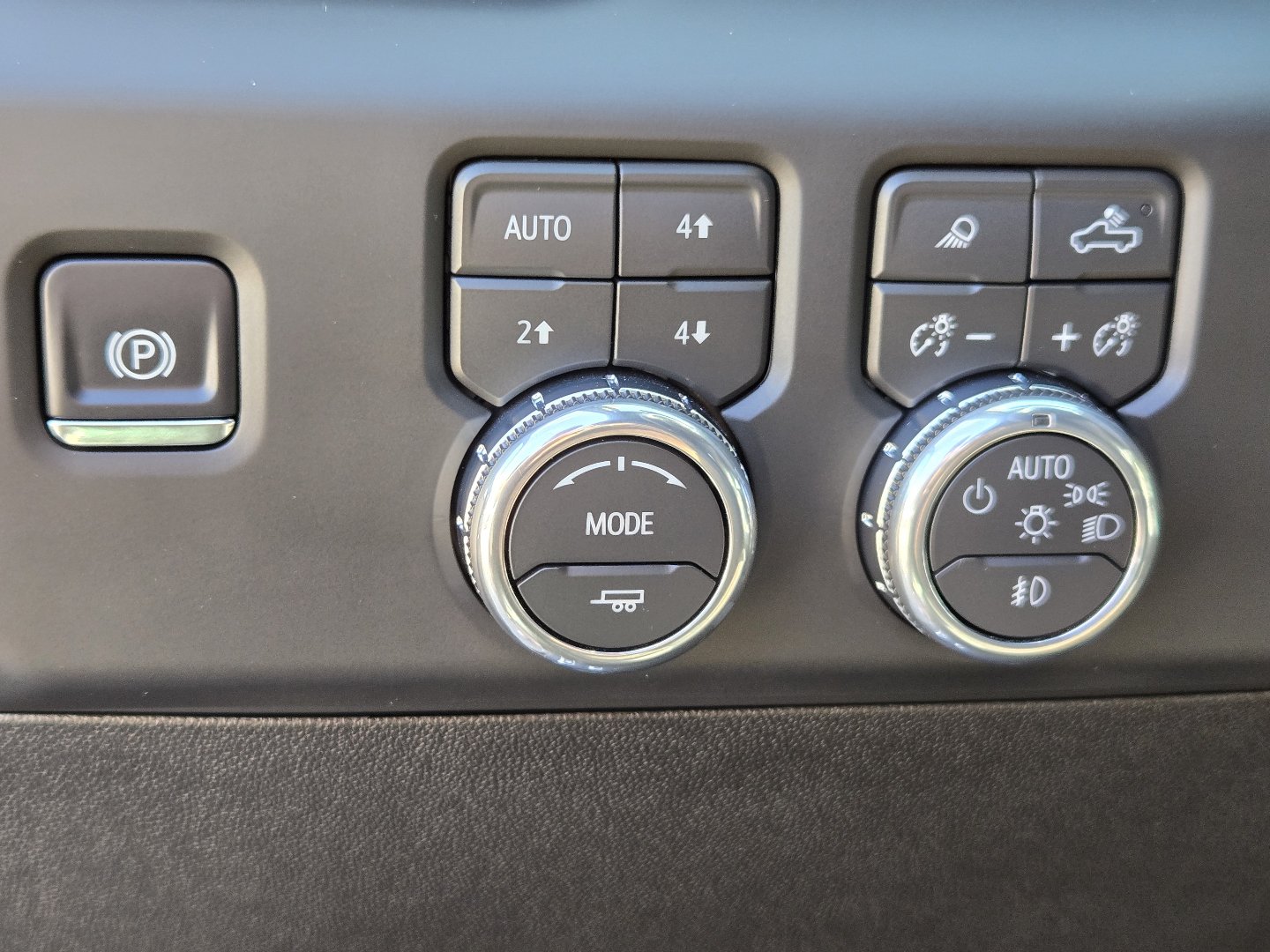 Used 2026 GMC Sierra 2500 AT4 AWD/4WD image 21