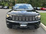 Used 2018 Jeep Grand Cherokee Altitude image 3