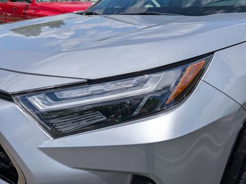 Used 2024 Toyota RAV4 XSE AWD/4WD image 9