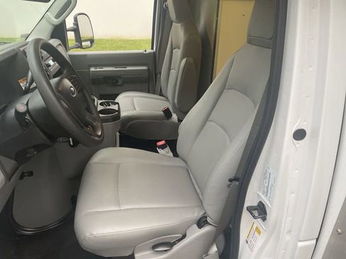 New 2026 Ford E-450 and Econoline 450 Super Duty w/ Power Equipment Group image 20