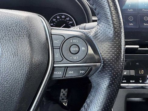 Used 2019 Toyota Avalon XSE image 25