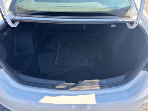 Used 2020 Chevrolet Malibu LT image 22