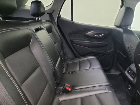 Used 2022 GMC Terrain SLT w/ Tech Package image 19