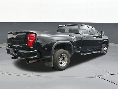 Used 2022 Chevrolet Silverado 3500 High Country w/ Snow Plow Prep/Camper Package image 15