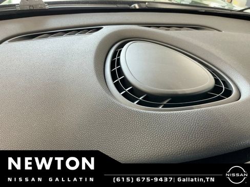 Used 2023 MINI Cooper S w/ Signature Upholstery Package FWD image 40