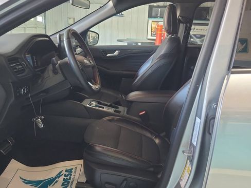 Used 2023 Ford Escape ST-Line Select w/ Tech Pack #1 AWD/4WD image 6