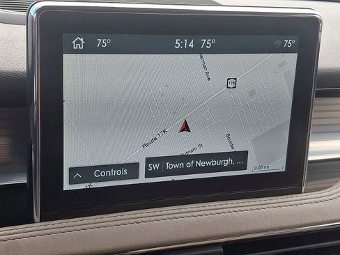 Used 2022 Lincoln Corsair Standard w/ Equipment Group 101A image 17