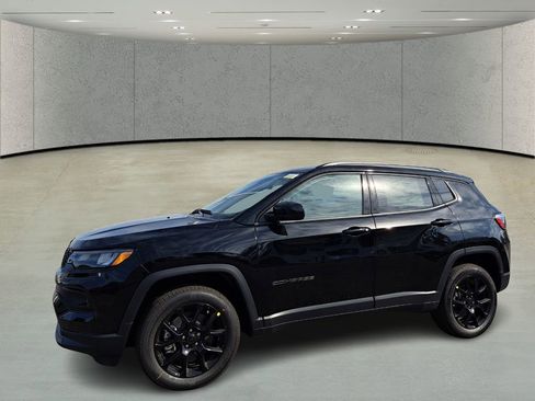 New 2026 Jeep Compass Latitude image 9