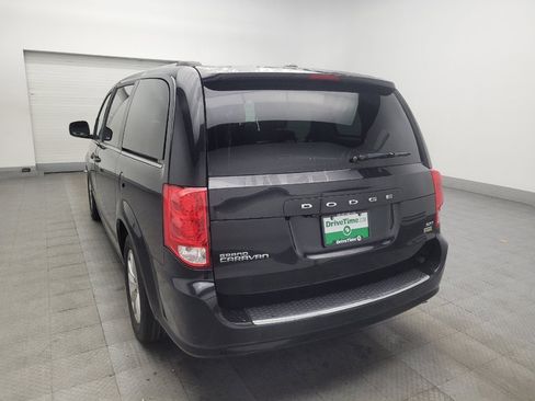 Used 2019 Dodge Grand Caravan SXT FWD image 5