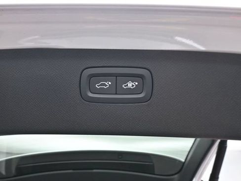 Used 2024 Volvo XC90 B6 Plus w/ Protection Package Premier AWD/4WD image 31