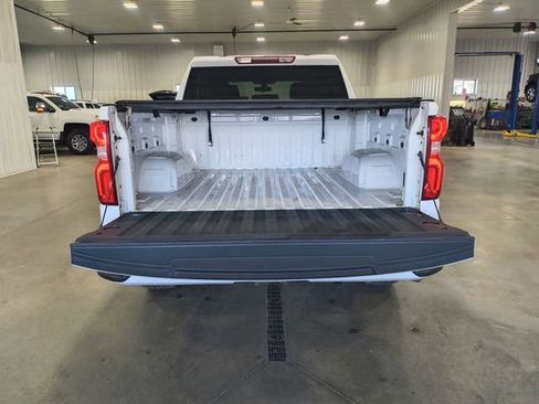 Used 2019 Chevrolet Silverado 1500 Custom AWD/4WD image 25
