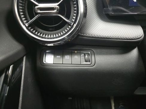 New 2026 Chevrolet Equinox LT w/ Convenience Package II AWD/4WD image 17