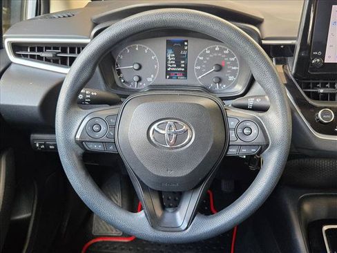 Used 2023 Toyota Corolla LE FWD image 12