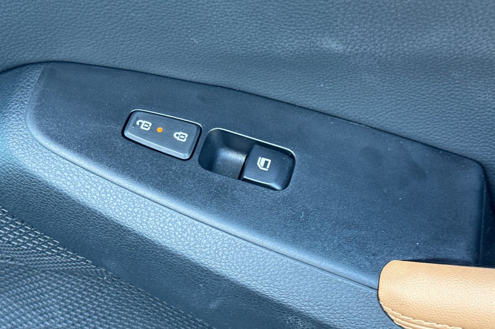 Certified 2024 Kia Seltos EX FWD image 22