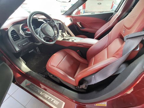 Used 2016 Chevrolet Corvette Z06 w/ 3LZ Preferred Equipment Group image 9