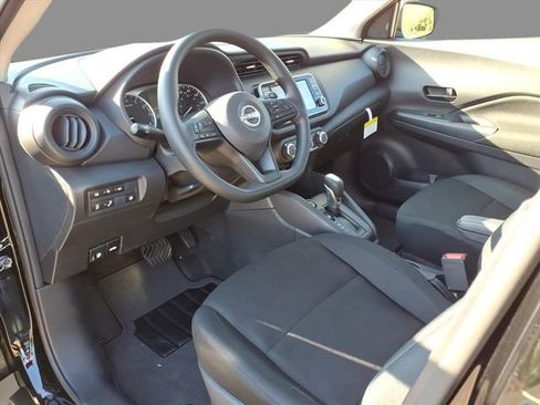 New 2025 Nissan Kicks Play S image 4