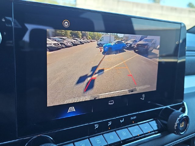 Used 2023 Chevrolet Colorado LT w/ LT Convenience Package RWD image 27