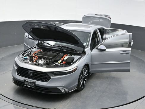 Used 2023 Honda Accord Touring image 41