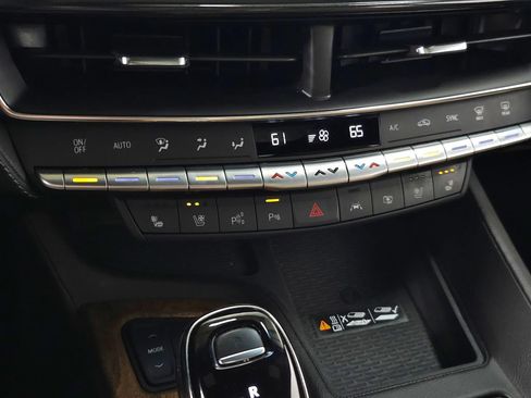 Used 2023 Cadillac CT5 Luxury AWD/4WD image 32